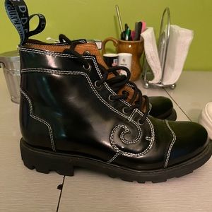 Size 9 Fluevog Boots